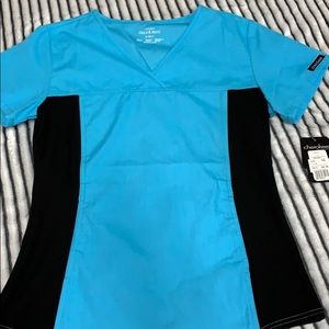 ⭐️Cherokee Scrub Top